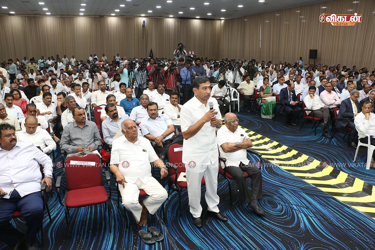 அன்னபூர்ணா விவகாரம்: பாயும் வானதி, பதறும் அண்ணாமலை...  புகையும் கொங்கு அரசியலின் பின்னணி என்ன?