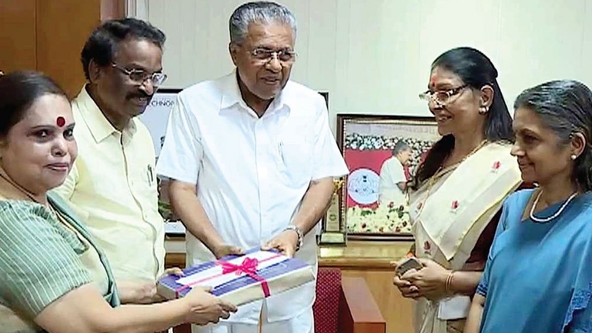 `ஹேமா கமிட்டியிடம் அளித்த வாக்குமூலம்; வழக்கு எடுக்க 
கூடாது - நடிகை மாலா பார்வதி கூறும் காரணமென்ன?