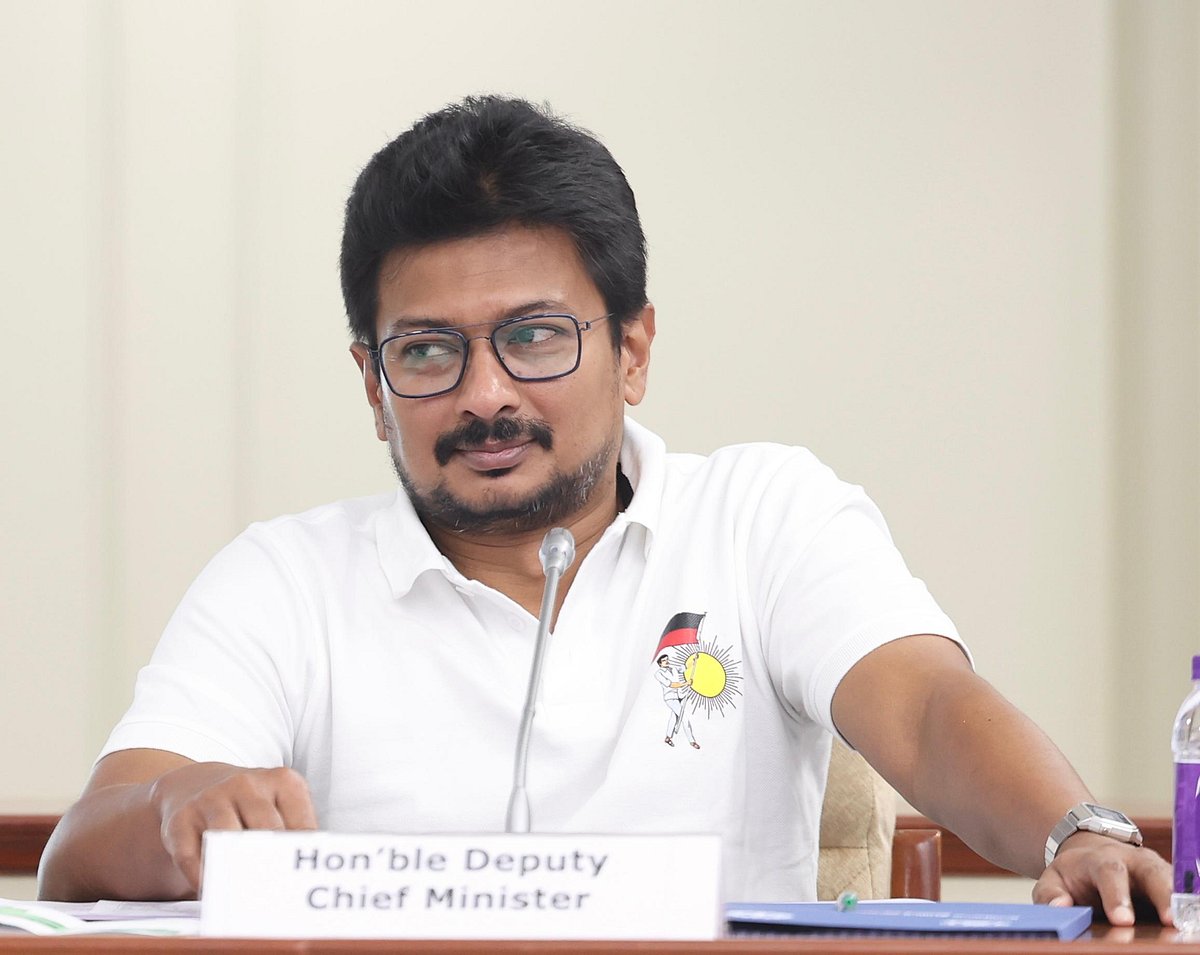 தமிழ்த்தாய் வாழ்த்து விவகாரம்: தொட்டுக்கூடப் பார்க்க முடியாது.. - உதயநிதி ஸ்டாலின் சொல்வது என்ன?