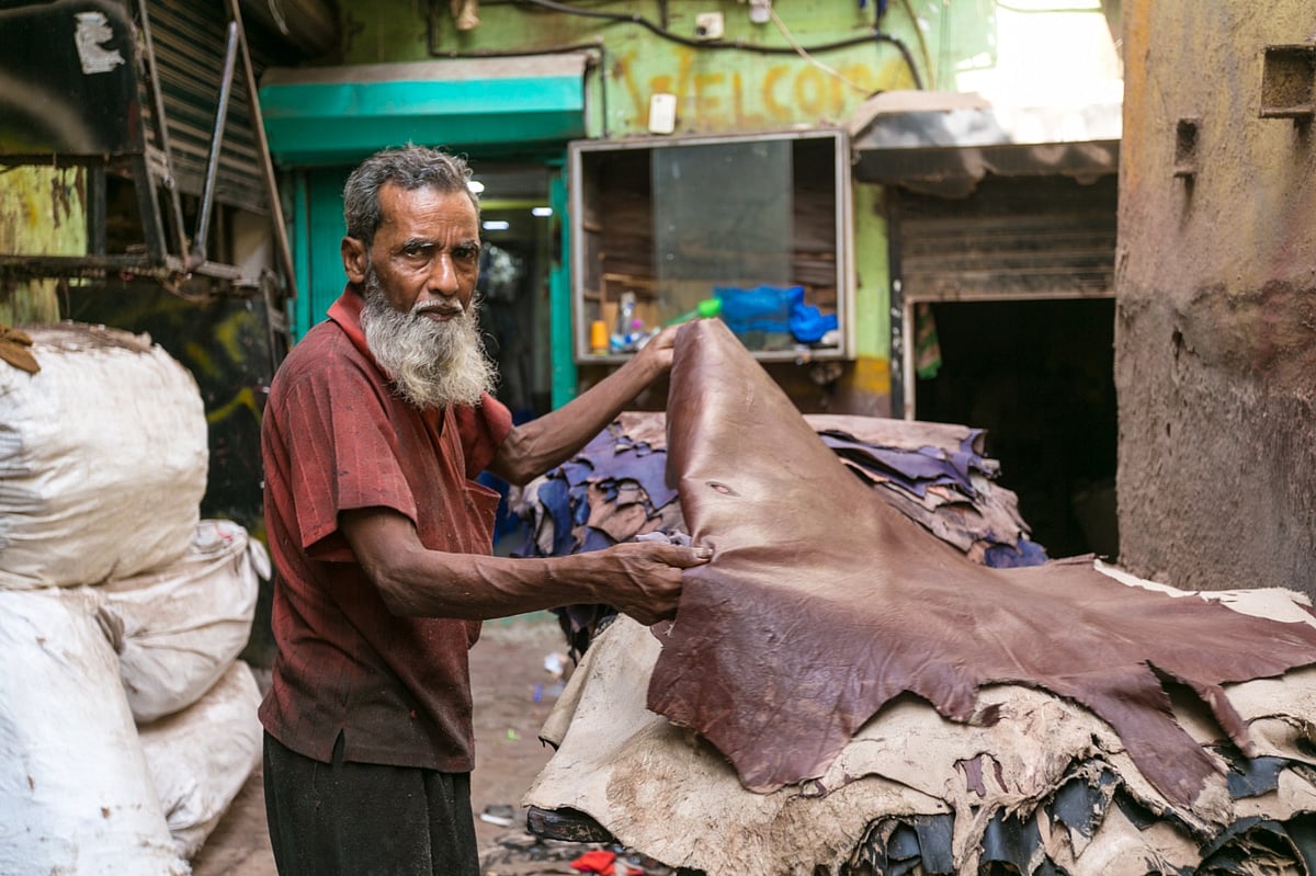 தாராவியின் கதை: தாராவிக்கு தமிழர்கள் வந்த வரலாறும் தாக்கரேவின் அரசியல் தாக்குதலும் | பகுதி 2