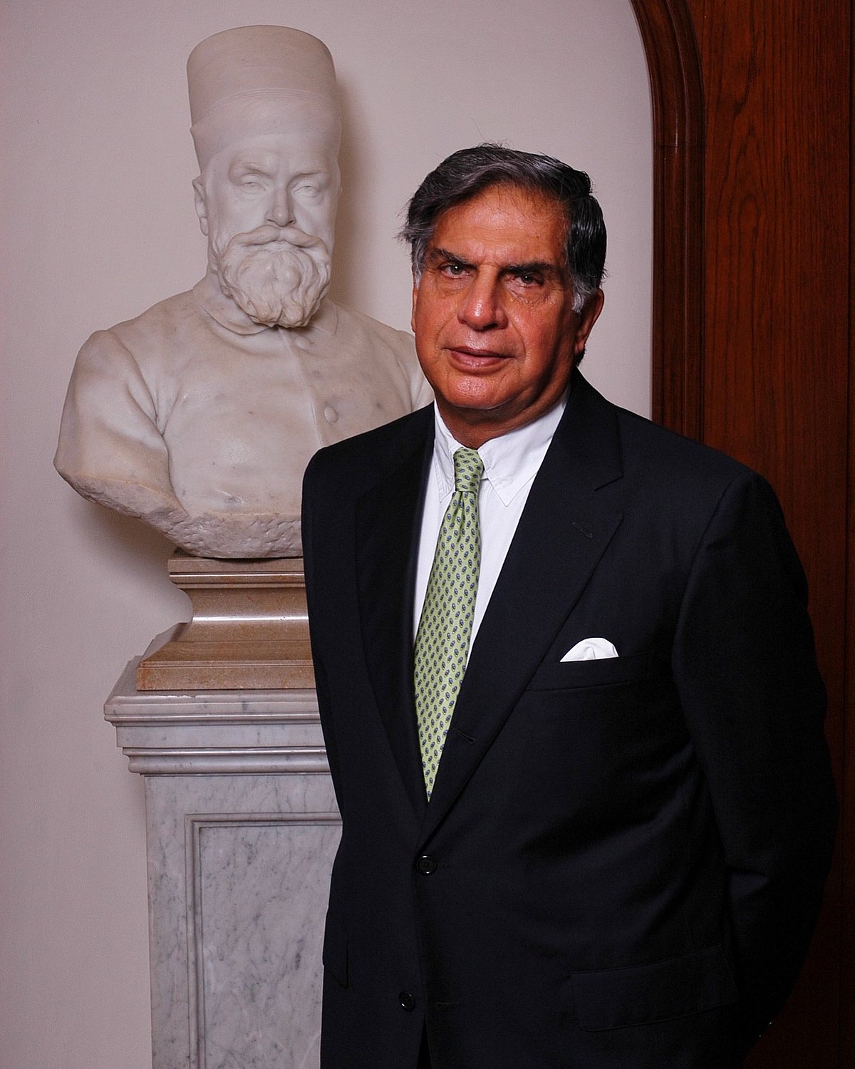 The Ratan Tata Officers Holiday Home: 8 ஏக்கர் பங்களா; ராணுவத்துக்கு நன்கொடை - நூற்றாண்டு ஊட்டி உறவு