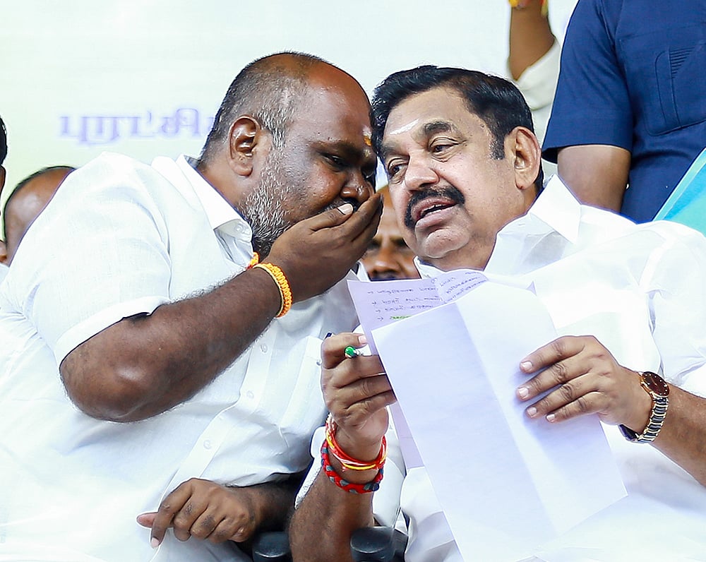 `திருப்பரங்குன்றம் கோயில் வழிபாடு பிரச்னையில், தமிழ்நாடு அரசு தலையிட வேண்டும்! - ஆர்.பி.உதயகுமார்