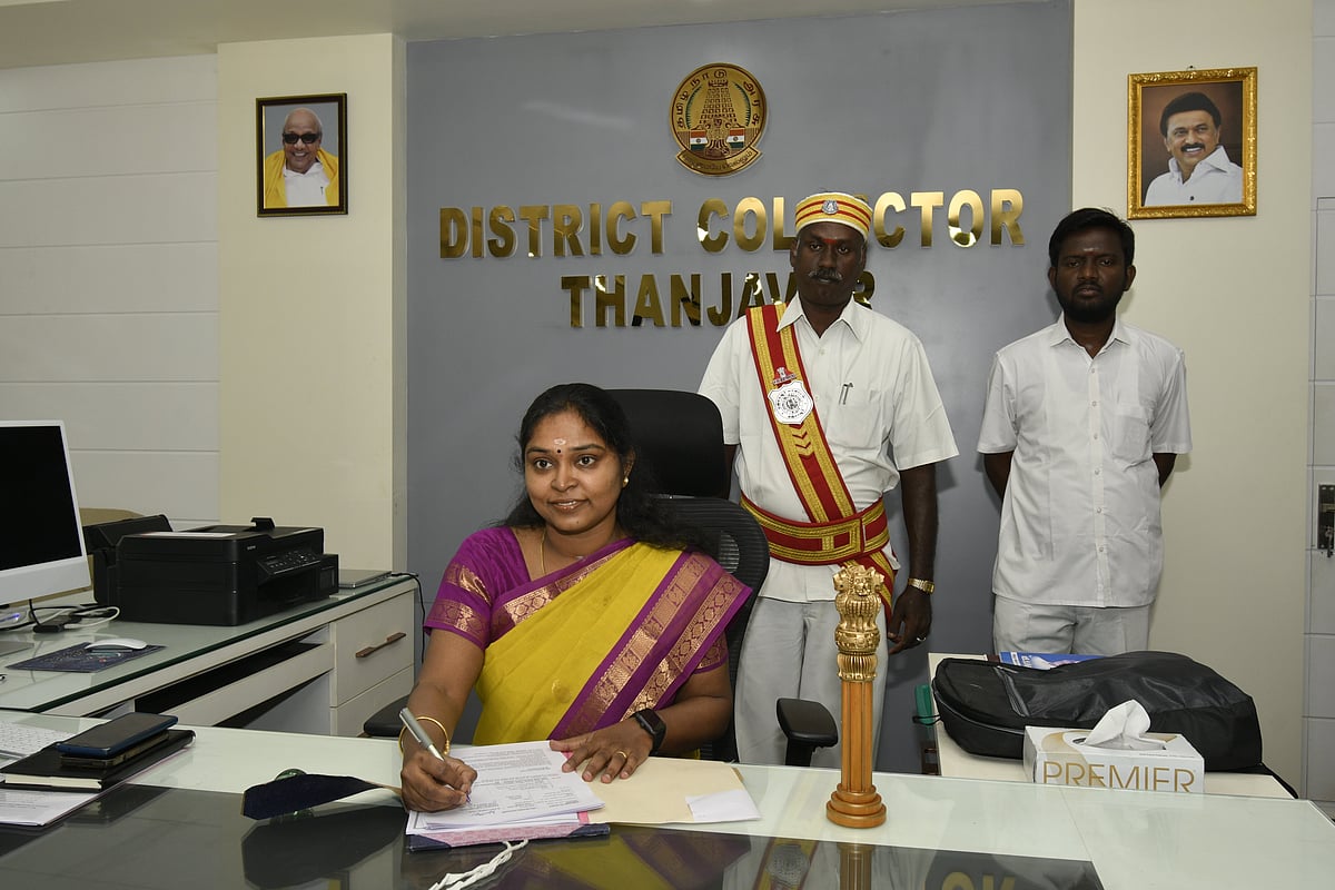 தஞ்சாவூர்: `இவர்கள் மீது பரிவு காட்டுங்கள் - அறப்பணியால் நெகிழ வைக்கும் ஆட்சியர்!