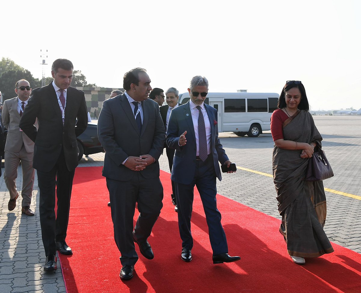 Pakistan: ``கடந்த காலத்தை புதைக்க வேண்டிய நேரம் - ஜெய்சங்கர் வருகை பற்றி நவாஸ் ஷெரிஃப் கருத்து!