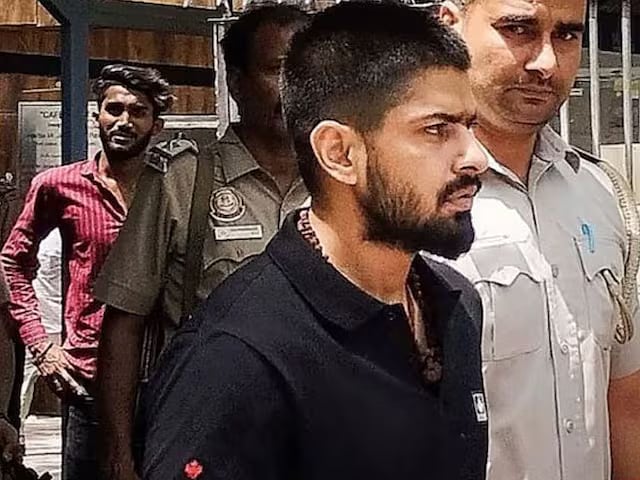 Lawrence Bishnoi: 700 துப்பாக்கிச்சூடு கொலையாளிகள்; சிறைக்குள்ளிருந்தபடியே கட்டுப்படுத்தும் லாரன்ஸ்!