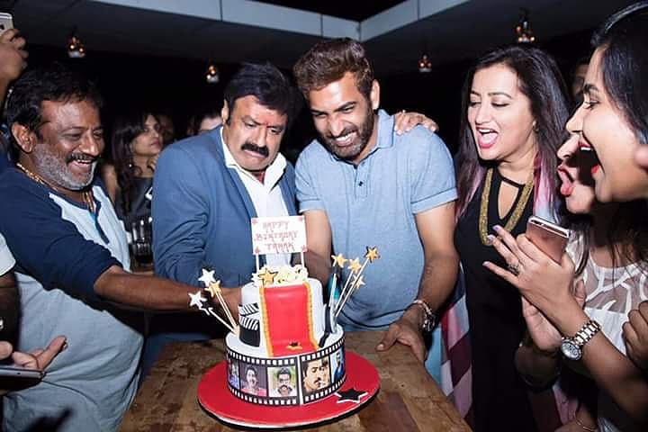 பாலய்யா வஸ்தாவய்யா 4 : `ஆட்டமு தேரோட்டமு - பிறந்த நாளுக்குக் குவிந்த கூட்டம்; சாட்டை எடுத்த பாலய்யா