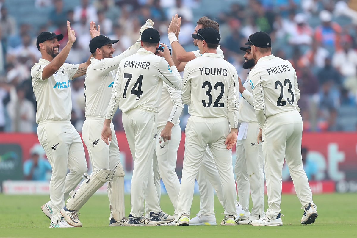Ind Vs Nz : `டேய் யார்றா அந்தப் பையன் - சுழலில் சாய்த்த சான்ட்னர்; முன்னிலையில் நியூசிலாந்து