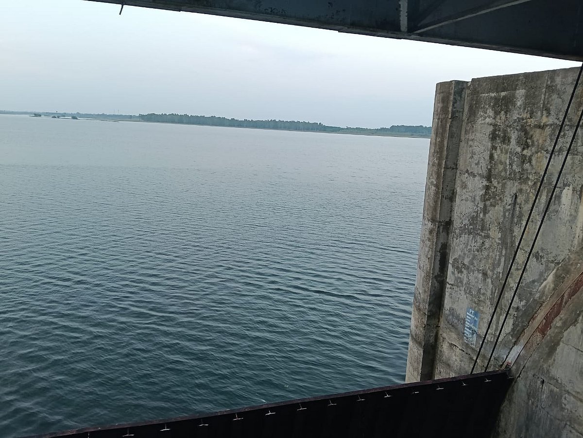 விழுப்புரம் மாவட்டத்தின் முக்கிய நீராதாரம்; கடல்போல காட்சியளிக்கும் வீடூர் அணை - Weekend Spot visit