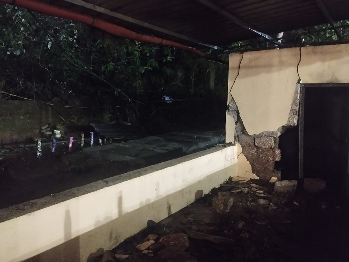 Kerala: காசர்கோடு கோயில் விழாவில் பட்டாசு விபத்து; 154 பேர் காயம்; ஆபத்தான நிலையில் 8 பேர்