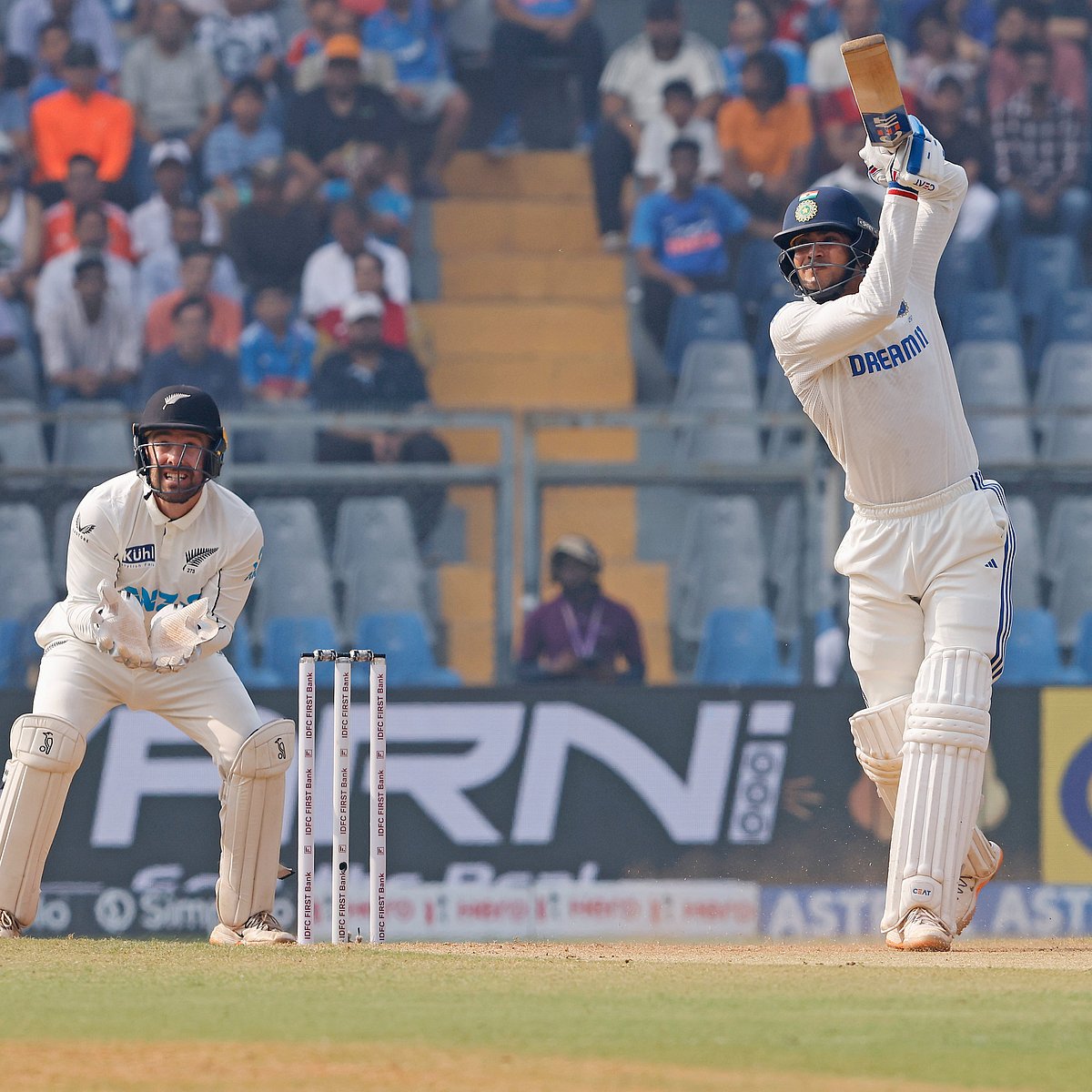 IndvNz : சொதப்பும் நியூசிலாந்து; மீண்டெழும் இந்தியா! - இரண்டாம் நாளில் என்ன நடந்தது?