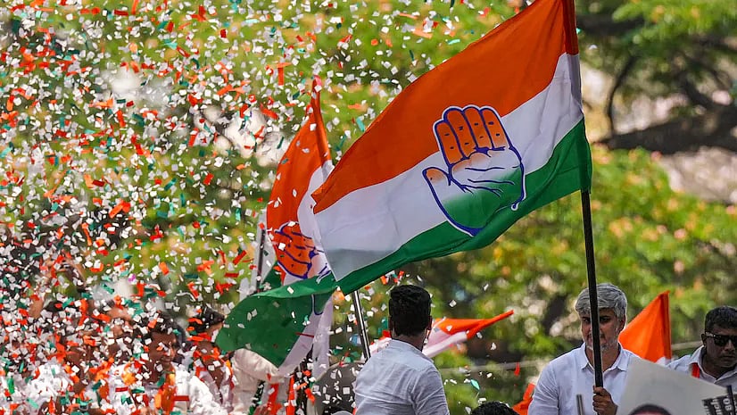 `திமுக-வினரை சந்திக்கக் கூடாது&rsquo; காங்கிரஸ் தடை டு `சீட்டே வேண்டாம் - `பூ&rsquo; நடிகை டென்சன் | கழுகார்