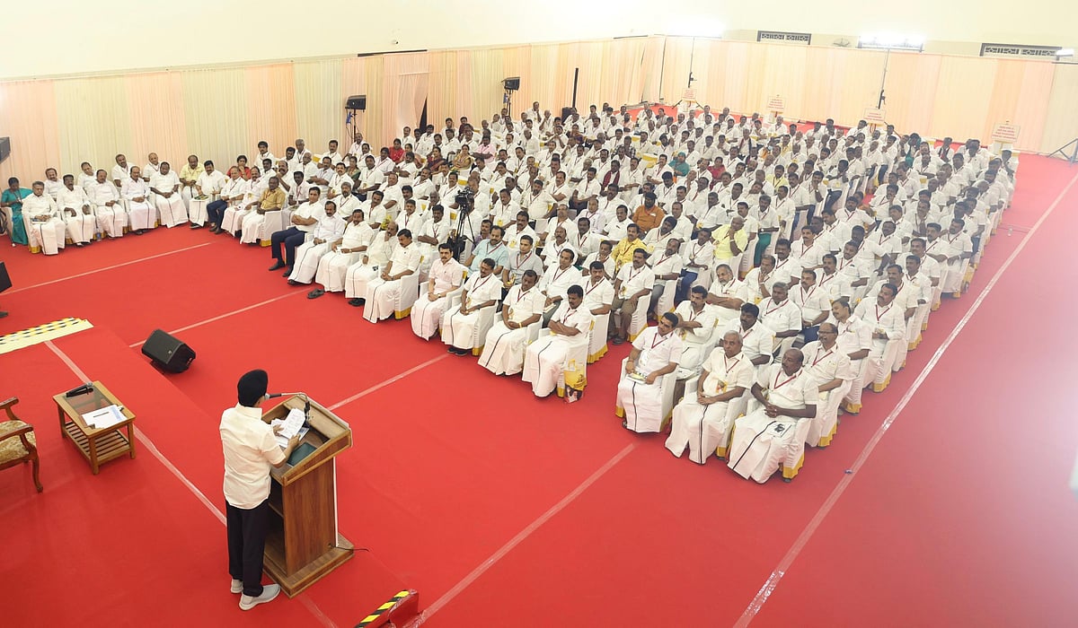 DMK: பருப்பு உசிலி, முந்திரி புலாவ்,... - திமுக செயற்குழுக் கூட்டத்தின் மதிய உணவு மெனு என்ன?