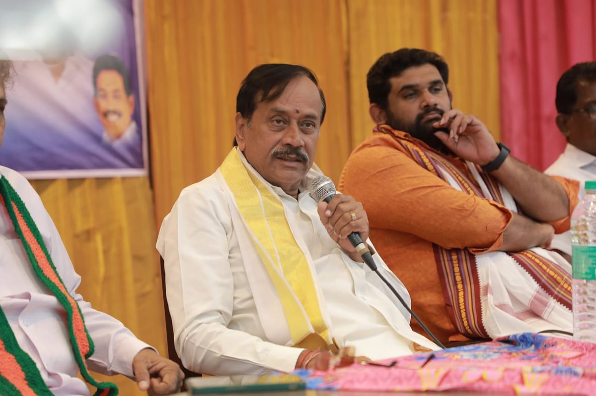 Delhi Ganesh: ``30 வருட நண்பர், என் வீட்டின் எல்லா விசேஷங்களுக்கும் வந்துவிடுவார் - ஹெச்.ராஜா