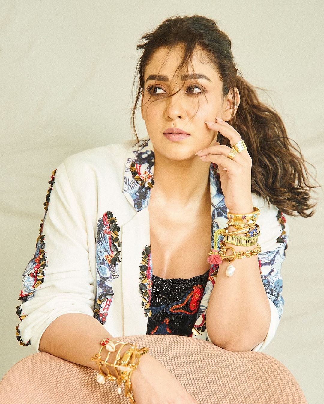 Nayanthara: லேடி சூப்பர் ஸ்டாரின் Bossy லுக் | Photo Album