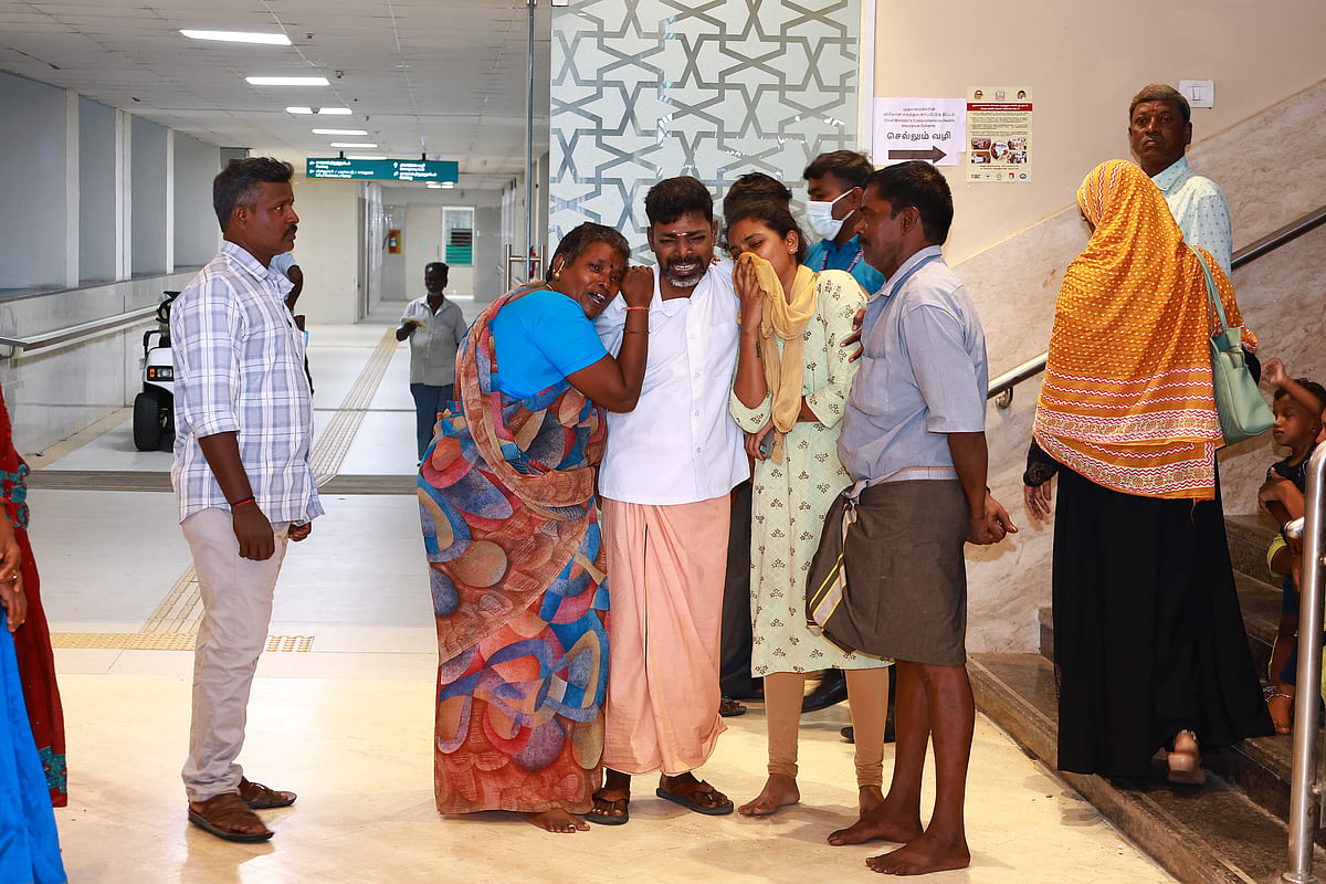 கிண்டி : `விக்னேஷின் இறப்பிற்கு டாக்டர்கள்தான் காரணம் - குடும்பத்தினர் வேதனை
