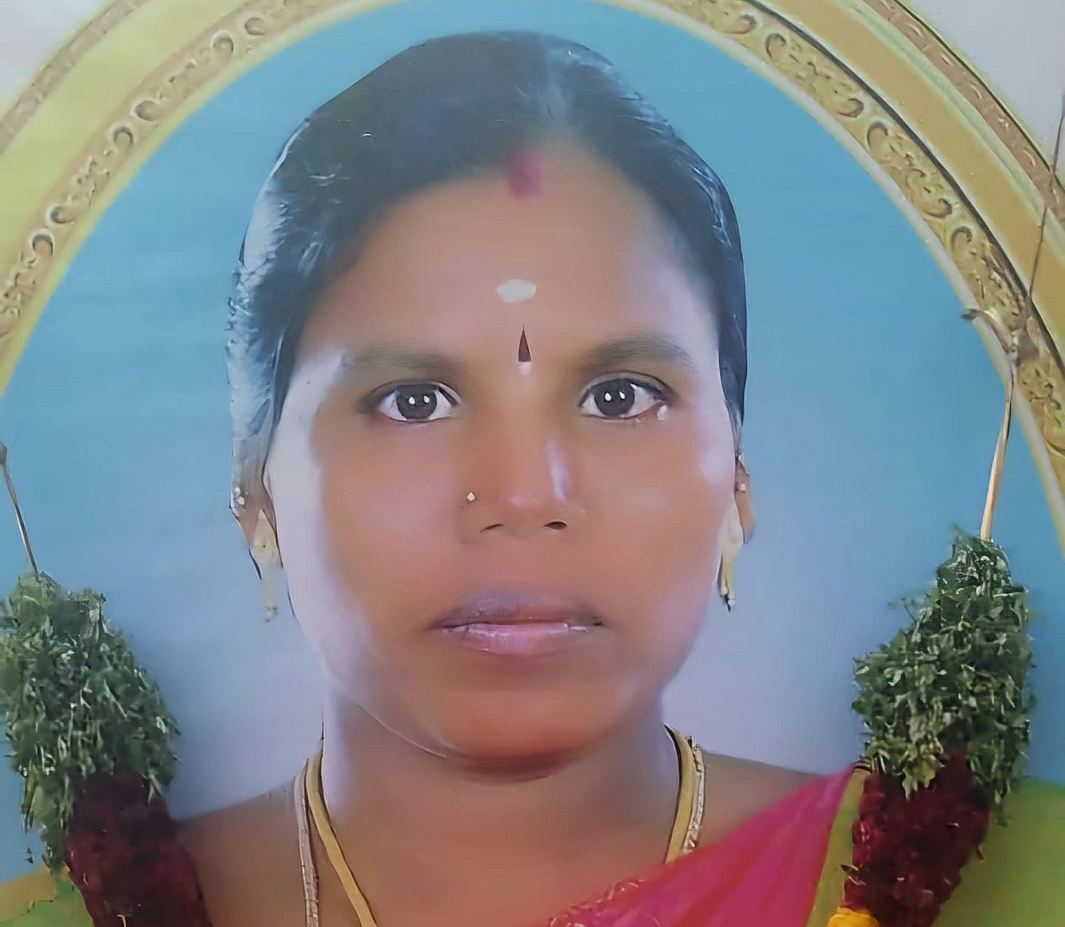 திருமணம் மீறிய உறவு; கண்டித்த மாமியார் உயிருடன் எரித்துக் கொலை... மருமகள் சிக்கியது எப்படி?
