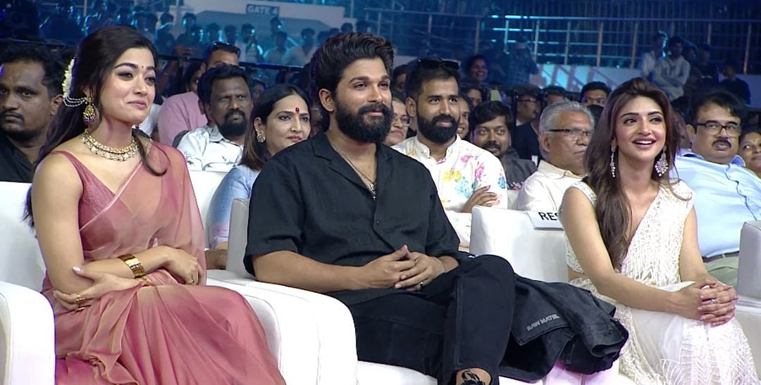 Allu Arjun: `அவர் அப்படிப் பயன்படுத்தக் கூடாது - அல்லு அர்ஜுனுக்கு எதிராக காவல் நிலையத்தில் புகார்!