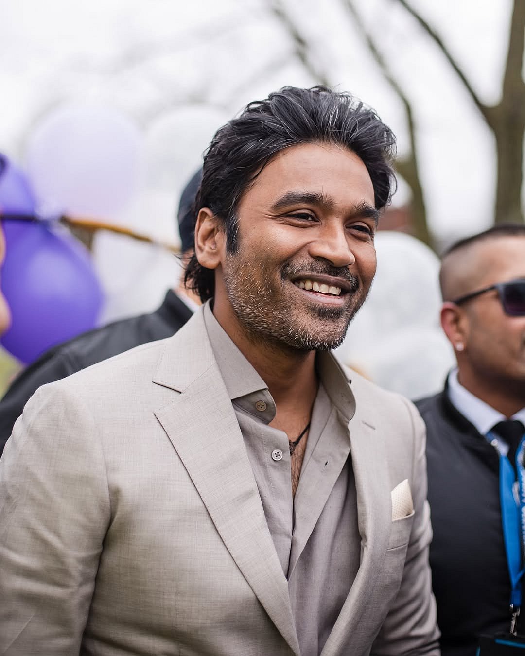 Dhanush: அடங்காத அசுரன்தான்..! - லண்டனில் நடிகர் தனுஷ் | Photo Album