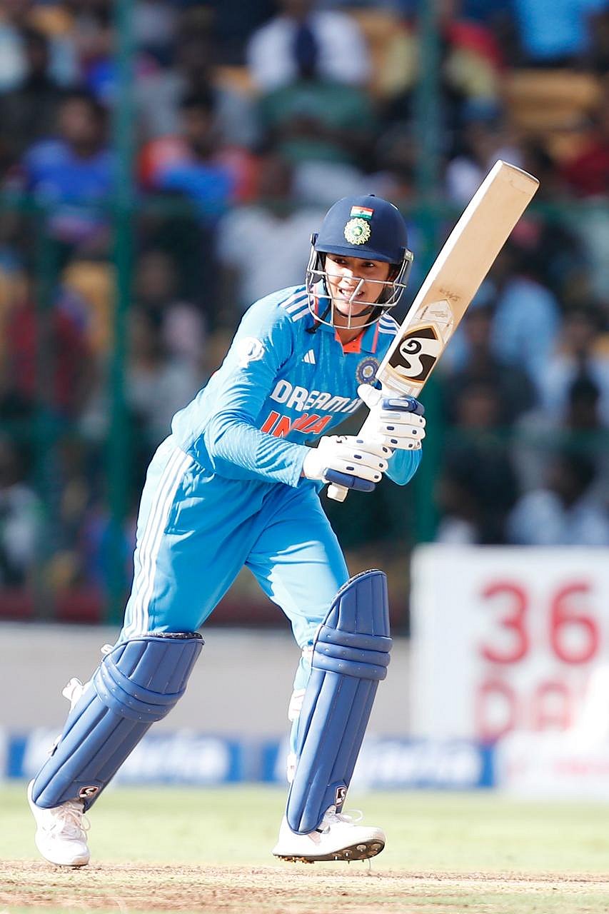 Smriti Mandhana: மகளிர் கிரிக்கெட்டில் உலக சாதனை...  அசத்திய ஸ்மிருதி மந்தனா