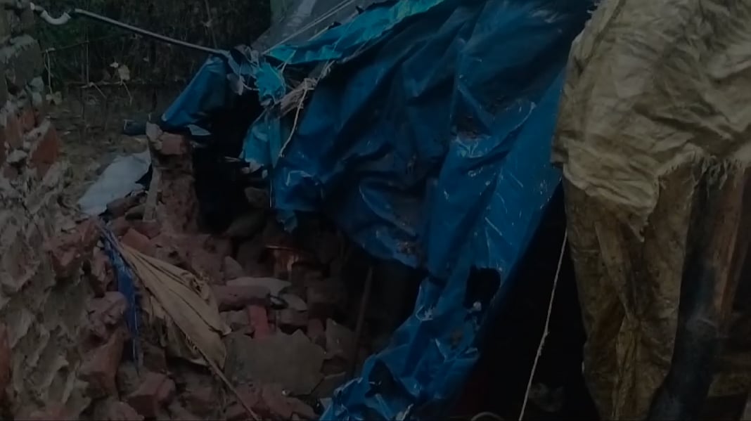 நாகை: மழைக்கு இடிந்த வீட்டுச் சுவர்; பலியான சிறுவன்; தீவிர சிகிச்சையில் சிறுமி - சோகத்தில் கிராமம்!