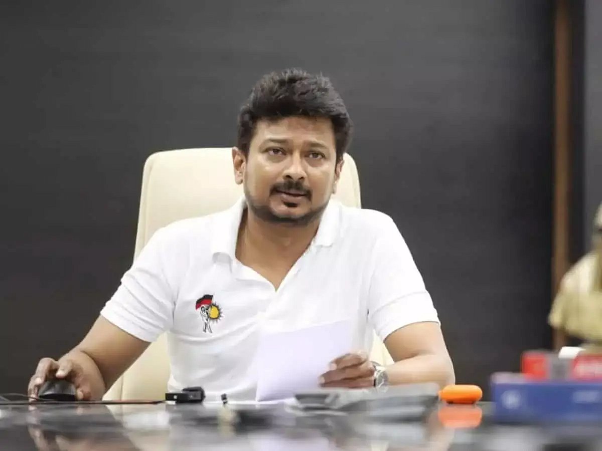 Udhayanidhi Stalin: ``யார் அரசியல் செய்வது? -மும்மொழிக் கொள்கை விவகாரத்தில் உதயநிதி ஆதங்கம்!