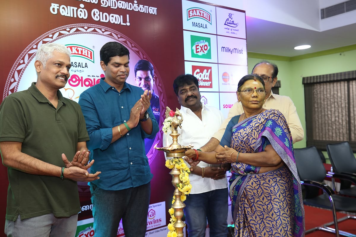 மட்டை அரிசி சாதம், அதலக்காய் குழம்பு... கொட்டும் மழையிலும்  அசத்திய சமையல் சூப்பர் ஸ்டார் நிகழ்ச்சி!