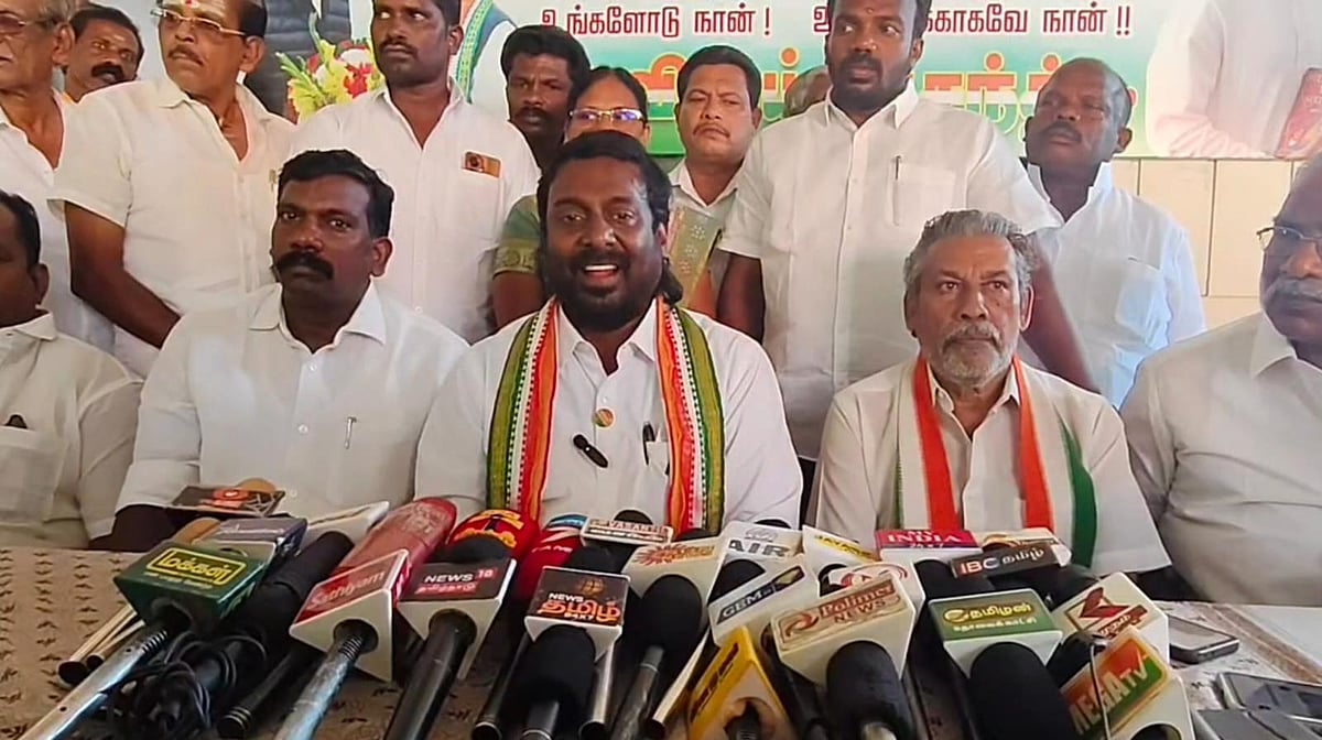 `தமிழ்நாடு ஒன்றும் கேரளக் கழிவுகளைக் கொட்டும் டம்ப் யார்டு இல்லை! - கொதிக்கும் விஜய் வசந்த்