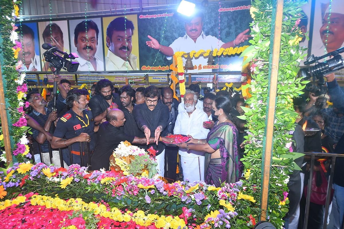 Vijayakanth: விஜயகாந்த் நினைவு தினம்; பேரணி, தீபம் முதல் தலைவர்களின் அஞ்சலி வரை - Photo Album