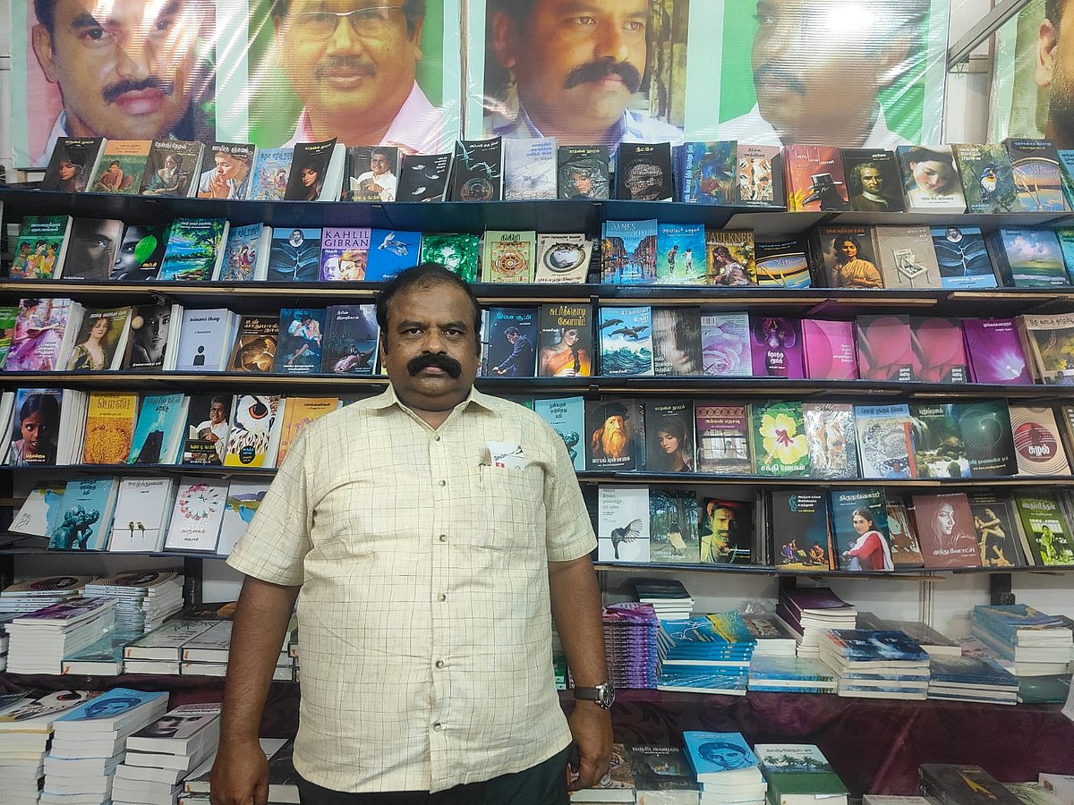 Book Fair: தமிழ் அகராதி ஒவ்வொரு வீட்டிலும் இருக்கணும் - மகுடேசுவரன் பரிந்துரைக்கும் நூல்கள் என்ன?