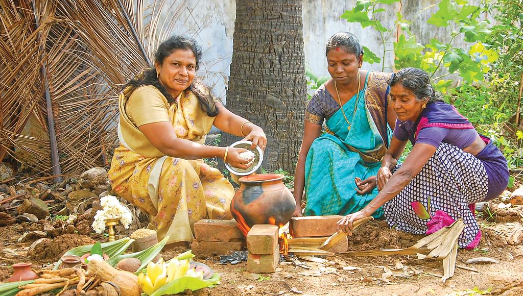 பொங்கல்-வைக்க-உகந்த-நேரம்-எது?---பாடி--வழிபடவேண்டிய-பாடல்