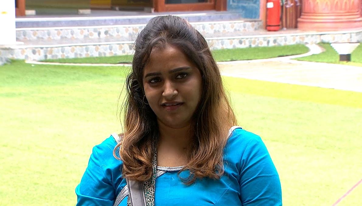 BB Tamil 8 Day 96 : `கண்ணனைத் தேடும் பவித்ரா; மனம் புண்பட்ட வர்ஷினி’ - சவுந்தர்யா சாபம் பலித்ததா?