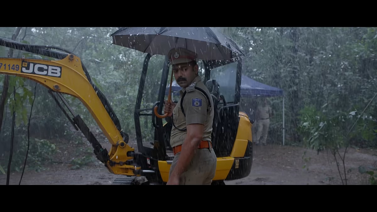 Rekhachithram-Review:-சுவாரஸ்யமான-ஒன்லைன்;-மம்மூட்டி-AI-கேமியோ;-மீண்டும்-மிரட்டுகிறாரா-ஆசிஃப்-அலி?