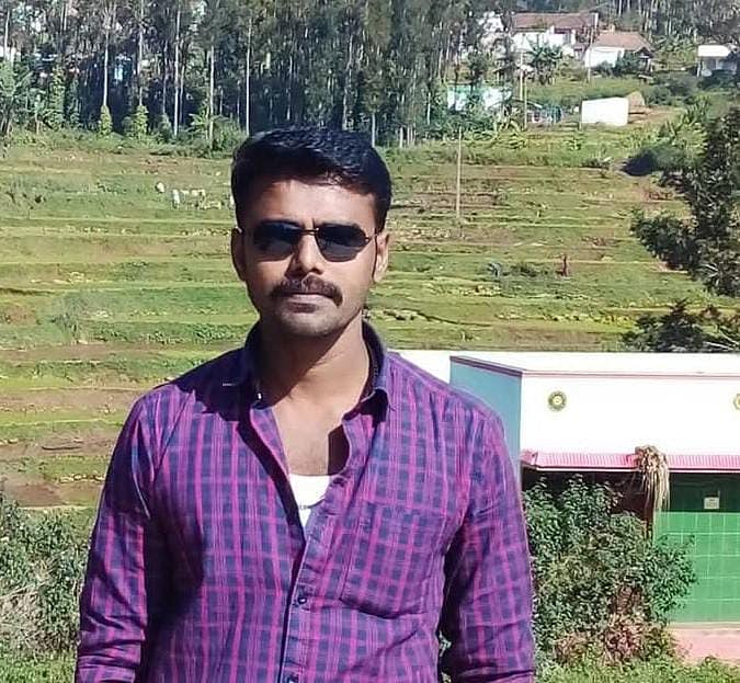 கரூர்: பள்ளி மாணவிக்குப் பாலியல் தொல்லை; போக்சோவில் காவலர் கைது; நடந்தது என்ன?