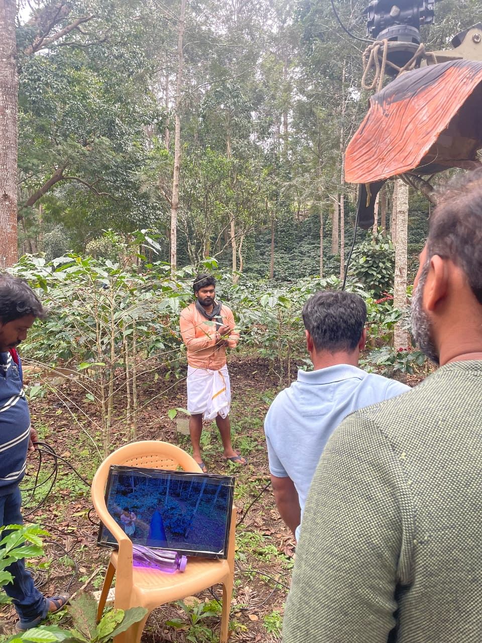 காய்ச்சல்,-கடுங்குளிர்,-அட்டைக்கடி!-சந்திச்சதே இல்ல-இப்படியொரு-ஷூட்டிங்!--`சின்ன-மī