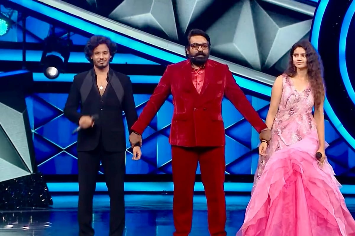 Bigg Boss 8 Grand Finale: முத்து பிக்பாஸ் டைட்டில் வென்ற எமோஷனல் தருணங்கள்| Photo Album