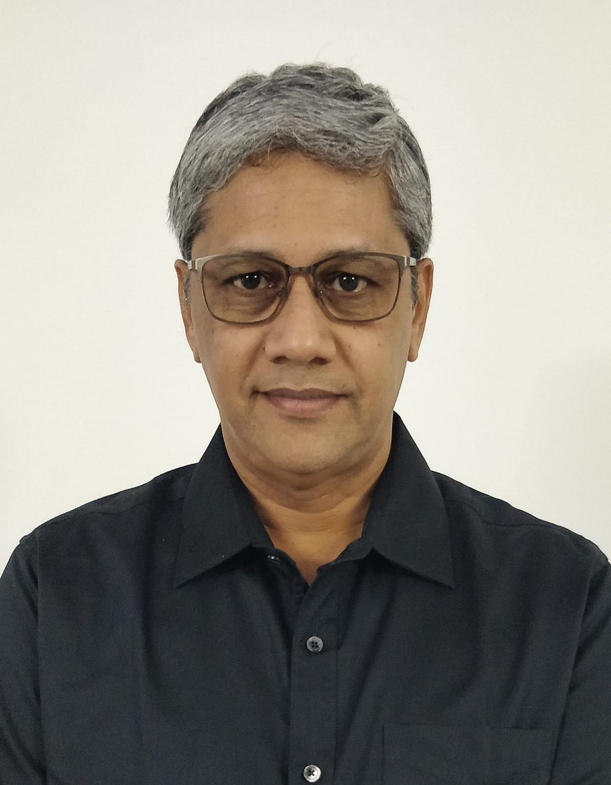 Vehicle: பழைய வண்டி; எக்சேஞ்ச், விற்பனை எப்படி செய்தால் லாபம்... ஷோரூமா, டீலரா எது பெஸ்ட்?