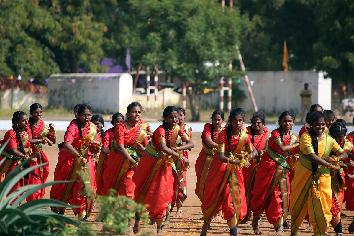 Republic Day 2025 : தேசிய கொடியேற்றிய மதுரை ஆட்சியர்; குடியரசு தின கொண்டாட்டம்... | Photo Album