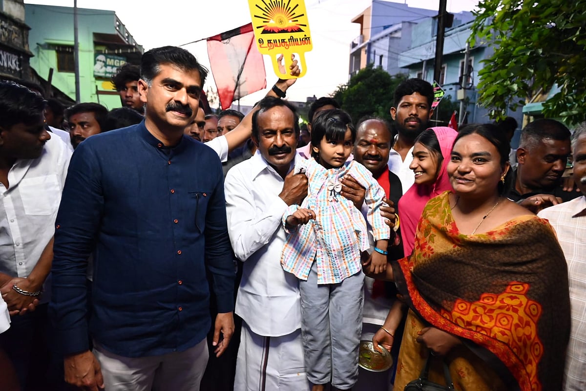 `பெரியார் தமிழகத்தின் கலங்கரை விளக்கம்; தற்குறிகள்தான் அவரை விமர்சிப்பார்கள் - துரை வைகோ காட்டம்