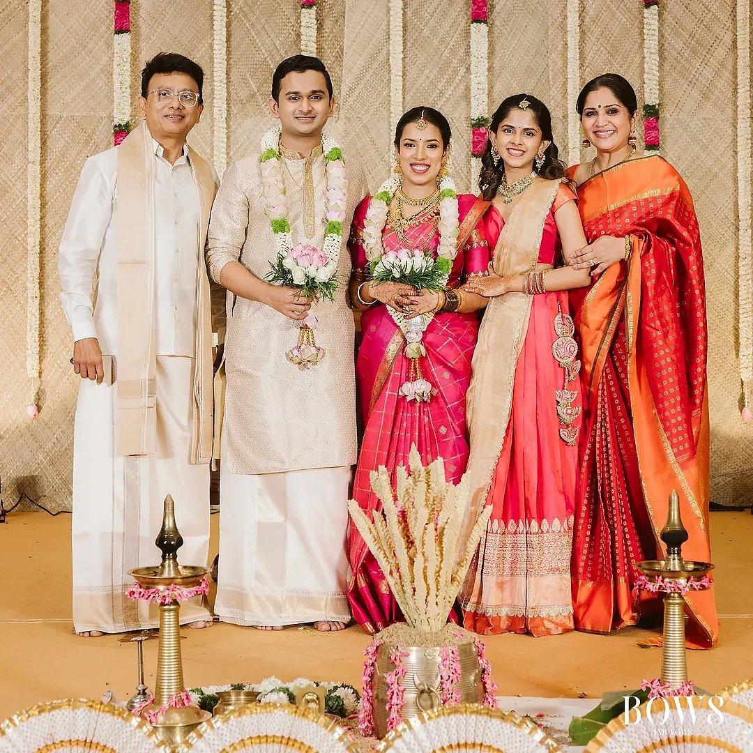 என்னவளே அடி என்னவளே...! - பாடகர் உன்னிகிருஷ்ணன் மகன் திருமண க்ளிக்ஸ் | Photo Album