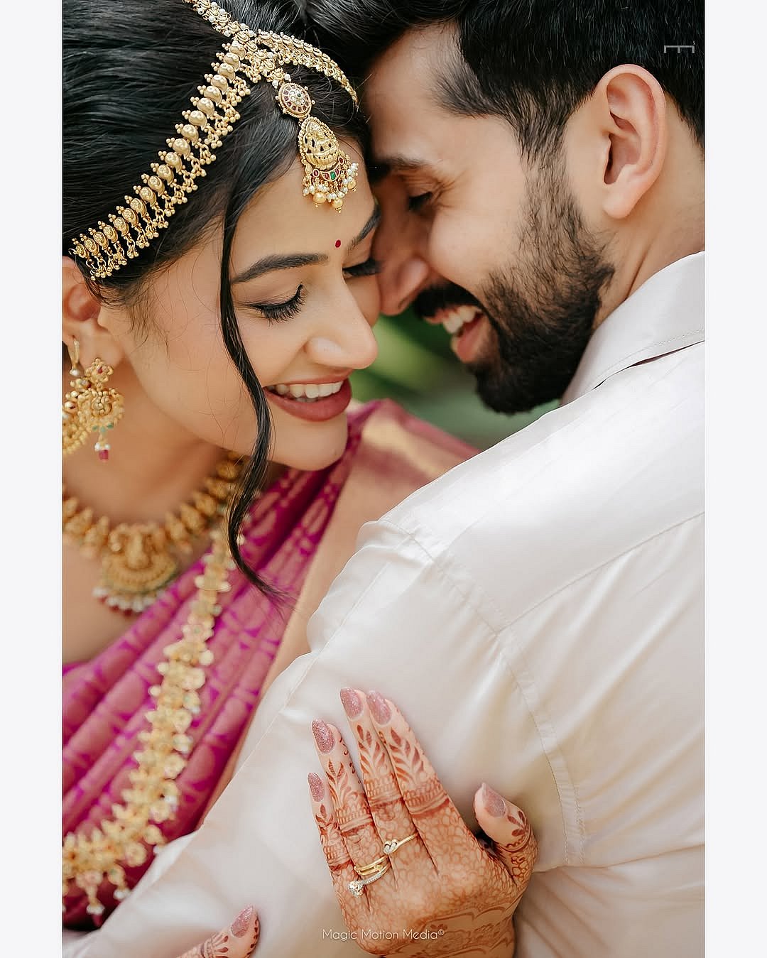 Kishen Das: முதல் நீ...முடிவும் நீ...- கிஷன் தாஸ், சுசித்ரா தம்பதியின் திருமண க்ளிக்ஸ்|Photo Album