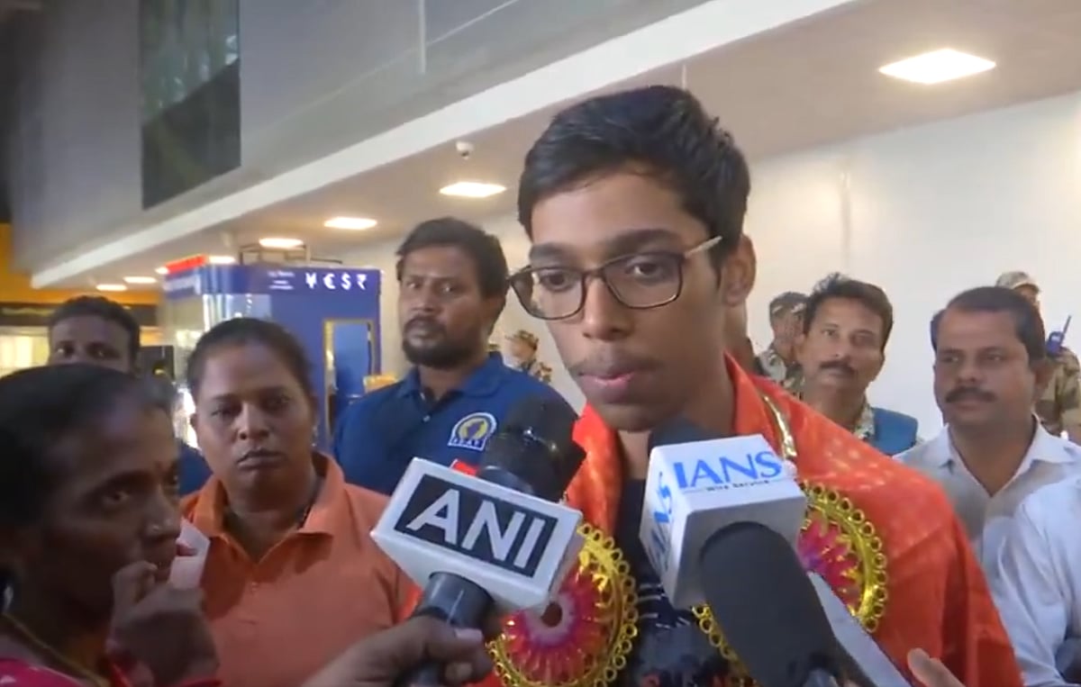 Praggnanandha: `எப்படியிருந்தாலும் டைட்டில் நம்ம ஊருக்கு..- குகேஷை வீழ்த்தி சாம்பியனான பிரக்ஞானந்தா