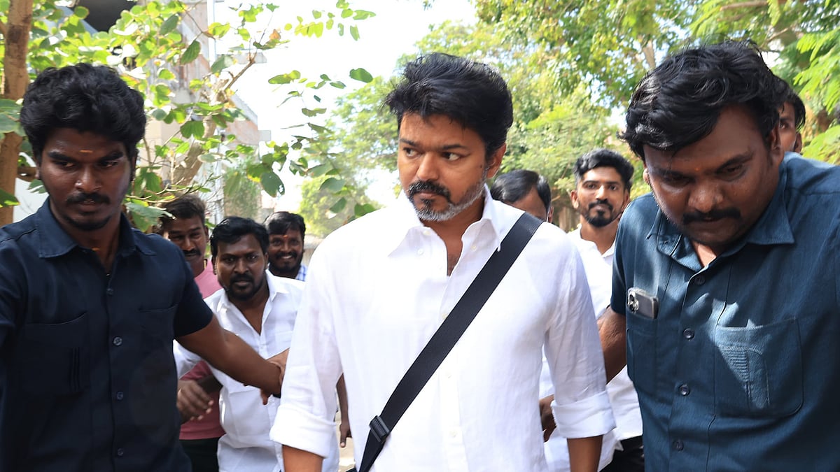 பெரம்பூரிலிருந்து பிரசாரம் தொடக்கம்; தொண்டர்களுடன் போட்டோ ஷூட்! - விஜய்யின் Election பிளான் என்ன?