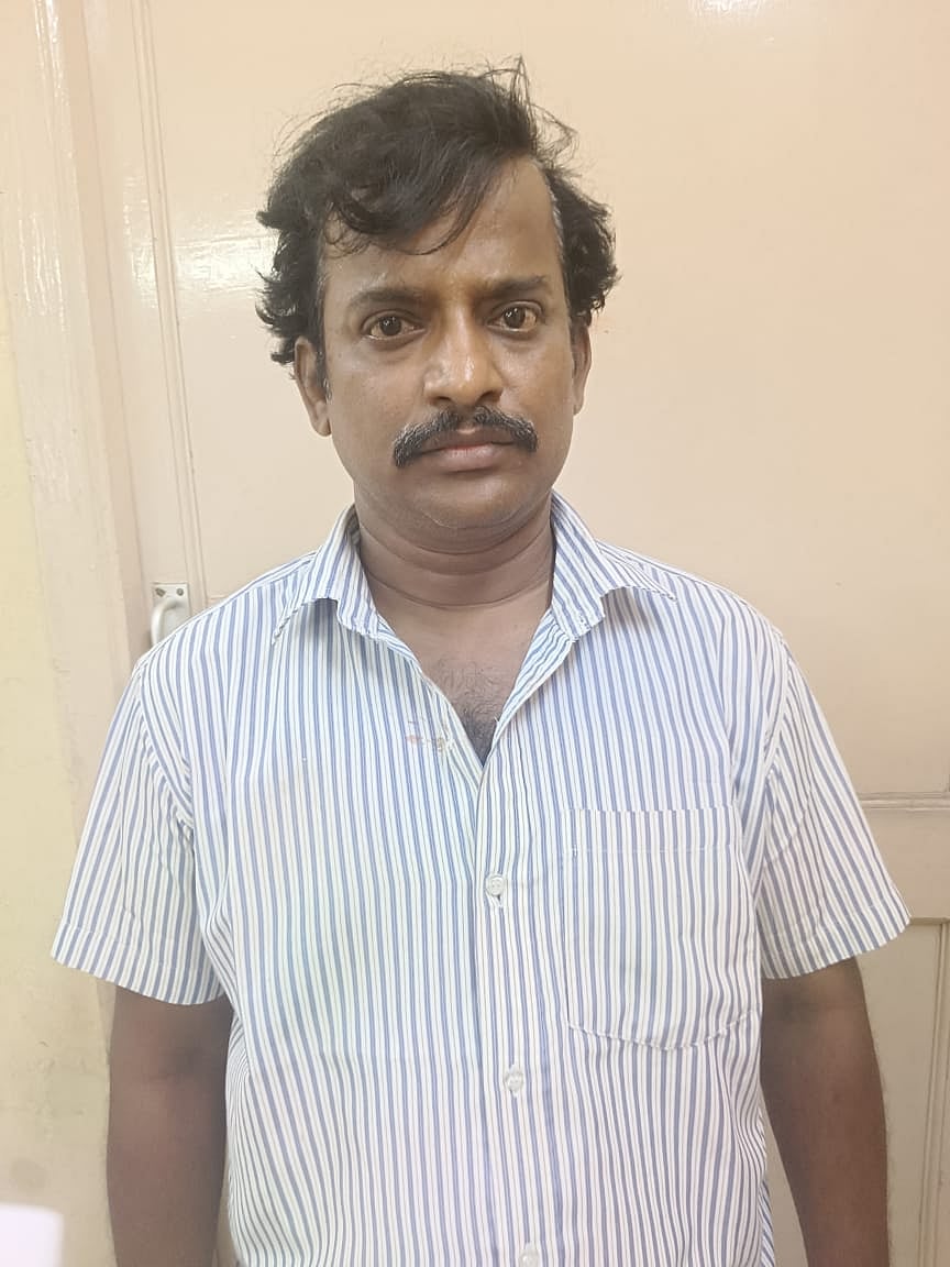 ராஜபாளையம்: பிசியோதெரபிஸ்ட் எனக்கூறி வீட்டில் தனியாக இருந்த மூதாட்டியிடம் நகை திருடியவர் கைது!