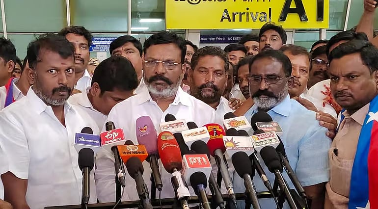 பெரியாரை வீழ்த்தும் முயற்சி... மூக்குடைபட்டார்கள் - முதல்வரை சந்தித்தபின் திருமாவளவன் பேட்டி