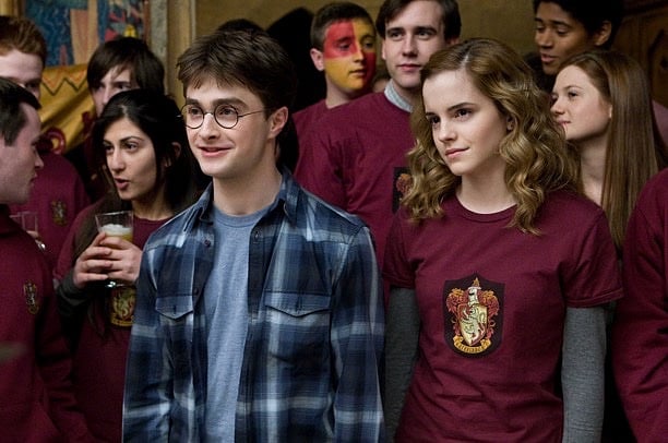 Harry Potter: குப்பையில் கிடந்த ஹாரி பாட்டார் பிரதி; ரூ.22,64,000-க்கு ஏலம்... இளைஞருக்கு ஜாக்பாட்!