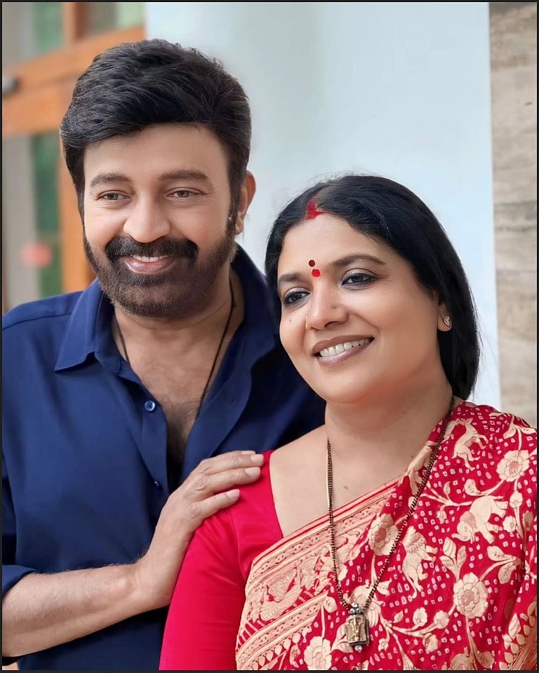 எங்க காதல் சேராதுன்னு நினைச்சேன்; ஆனா, அந்த ஹாஸ்பிடல்ல இருந்தப்போ... - நடிகை ஜீவிதா ராஜசேகர்