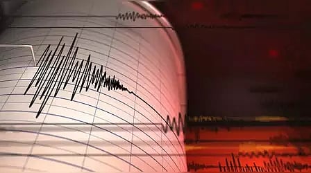 Alaska Earthquake: அலாஸ்காவில் ஏற்பட்ட பயங்கர நிலநடுக்கம்;  சுனாமி எச்சரிக்கையால் பீதியில் மக்கள்!