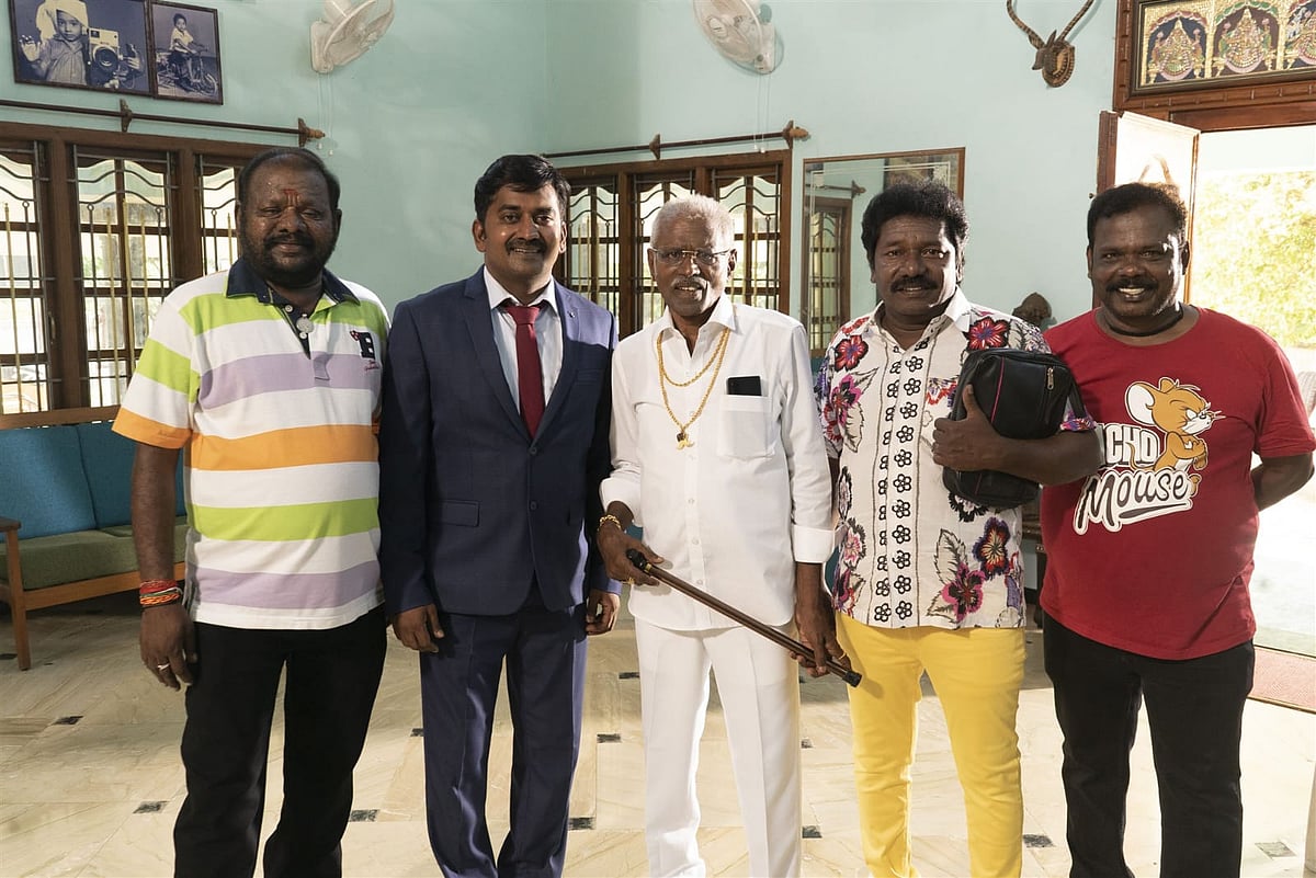 Sundara Travels 2: `டேய் அழகா...!-கருணாஸ் - கருணாகரன் நடிப்பில் உருவாகி வரும் சுந்தரா டிராவல்ஸ் 2