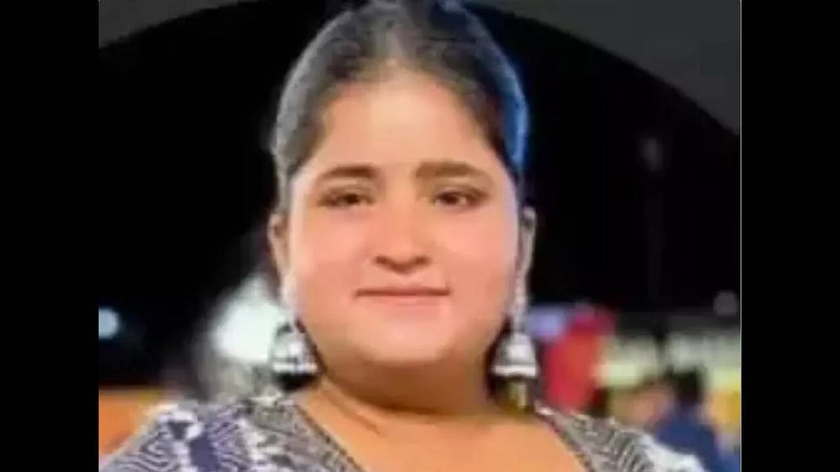 270 கிலோ எடை - தவறி விழுந்து கழுத்து உடைந்த 17 வயது பளுதூக்கும் வீராங்கனை உயிரிழப்பு