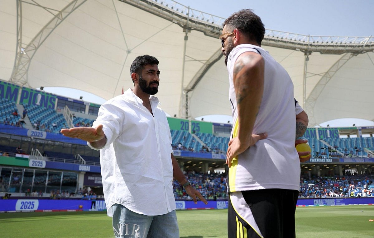 PAK v IND: துபாய் மைதானத்துக்கு திடீர் விசிட்; ஐ.சி.சி விருதுகளுடன் கெத்து காட்டிய பும்ரா
